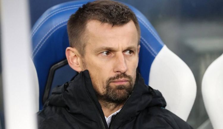 Семаку стоит попробовать схему 5-2-3. Она решит одну из проблем «Зенита»