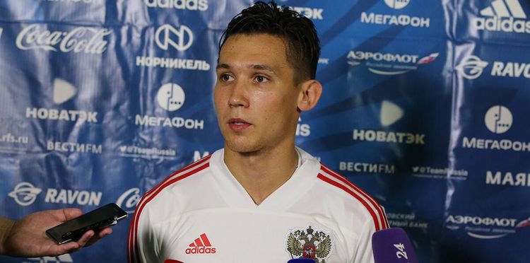 Эльмир Набиуллин: Не сказал бы, что с уходом Жиркова и невызовом Комбарова конкуренция в сборной на моей позиции снизилась