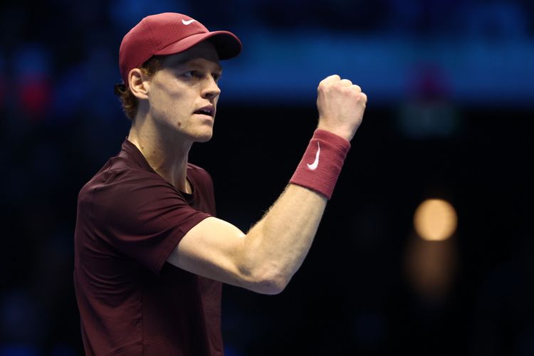 Синнер победил Шелтона на Итоговом турнире АТР