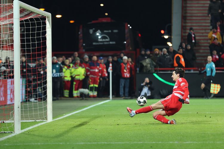 «Барселона» нацелилась на усиление обороны за счёт защитника из Германии