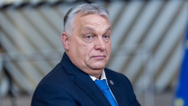 Поражение Орбана не повлияет на отмену санкций ЕС против российских спортсменов, заявил политолог