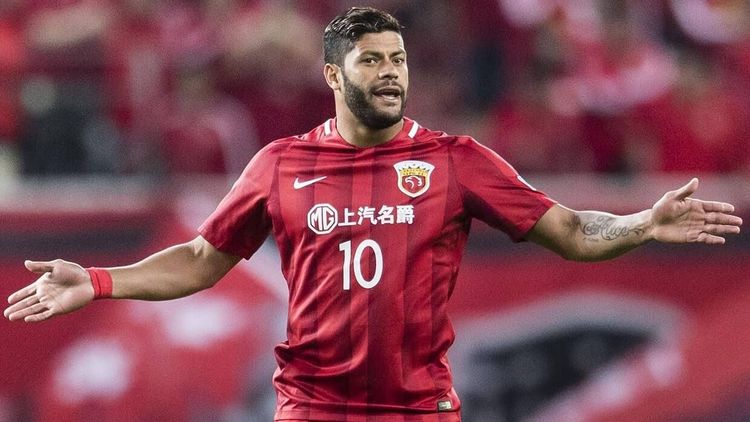 Халка позвали в «Интер Майами», Соболев не сыграет до весны и другие новости дня