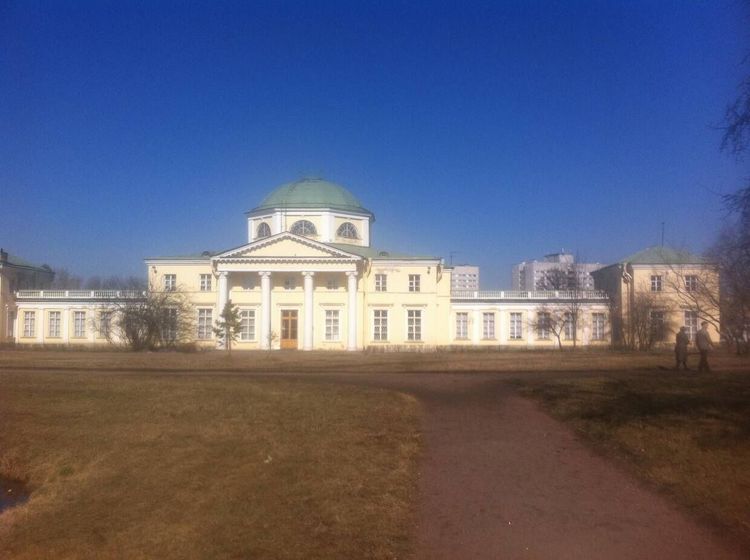 Скандинавский шаг в поместье графа