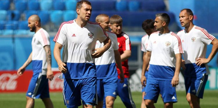 «Играли как-то наши с испанцами», или Проверка на дороге