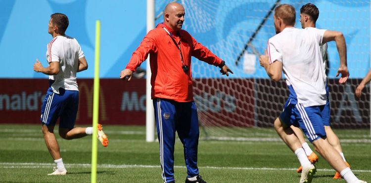 Романтики против прагматиков, или За победу сборной России!