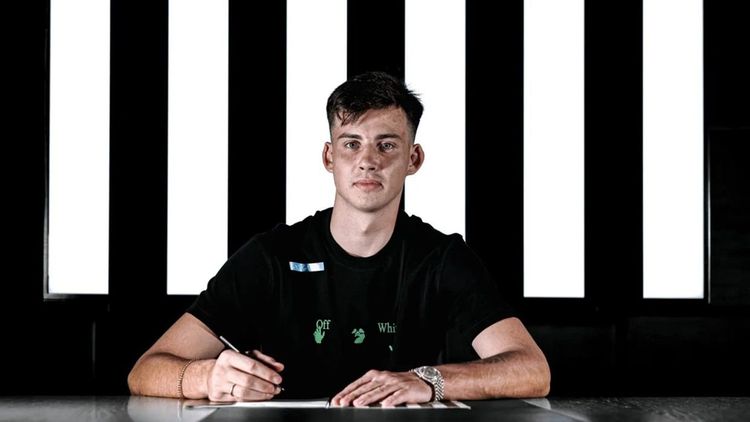 «Русский Нойер» перешел в клуб Лиги чемпионов. Он был в ТОП-3 лучших игроков мира, а потом сел на лавку