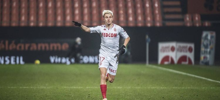 Головин стал царем «Монако», но ему срочно нужно уходить