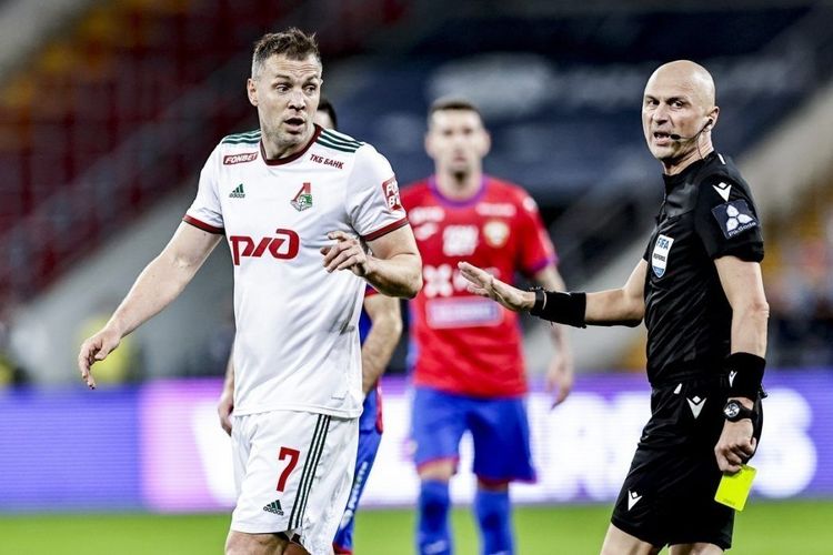 «Локомотиву» срочно нужно договориться по контракту с Дзюбой! Без него некому забивать