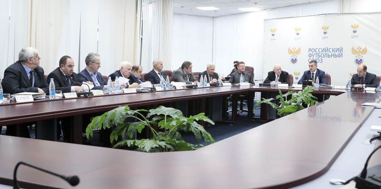 Впервые без Мутко