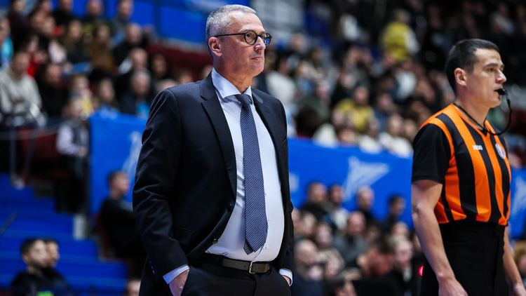 О Секуличе никто не вспоминает. Как «Зенит» живет с новым главным тренером