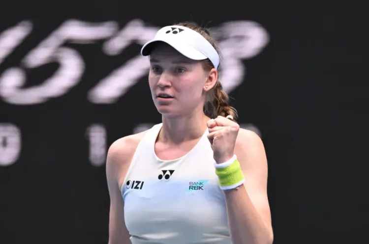 Рыбакина вышла в финал Australian Open и сыграет с Соболенко