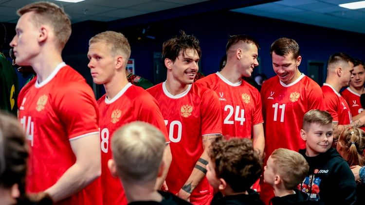 РФС назвал трех соперников сборной России на товарищеские матчи