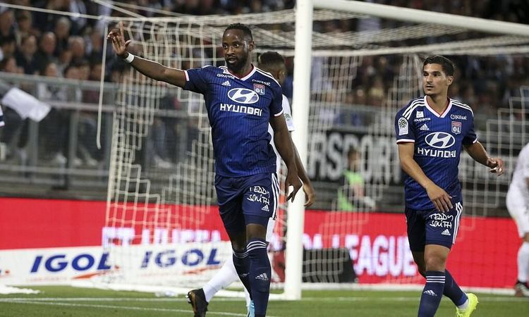 У «Лиона» три матча без побед, «РБ Лейпциг» сохранил лидерство в бундеслиге. Как сыграли соперники «Зенита»