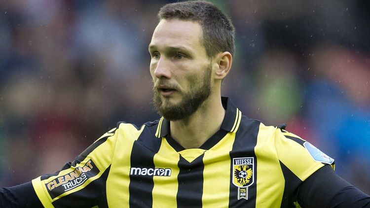 Слуцкий – лидер чемпионата Голландии. «Витесс» тащит форвард, подавший в суд на «Рубин»