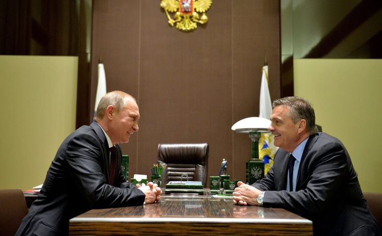 Владимир Путин и еще девять человек, которых надо пригласить на открытие «СКА Арены»