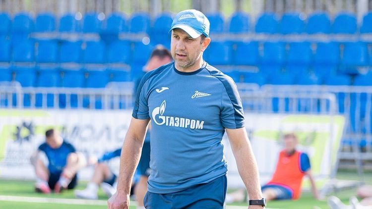 «Лично я говорил Радимову, что молодые футболисты просто потеряли хорошего тренера». Интервью экс-игрока «Зенита» Дмитрия Давыдова