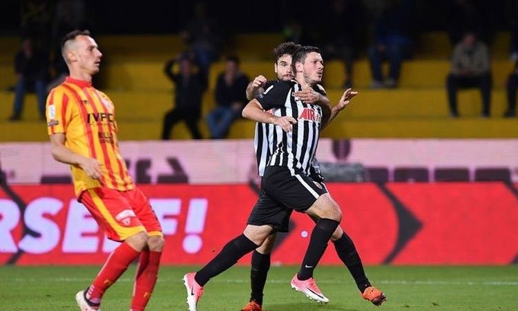 Несостоявшийся игрок «Спартака» взбунтовался прямо на поле и послал тренера! Все из-за пенальти