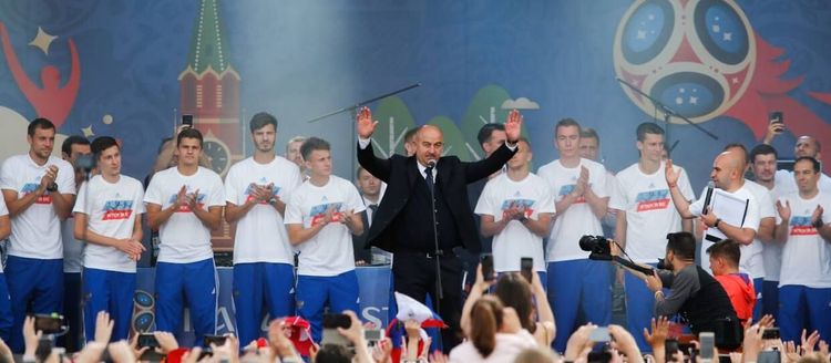 Черчесов может стать тренером года по версии ФИФА. Кто еще?