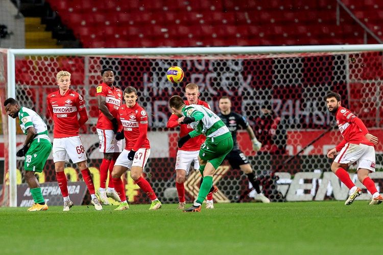 Пустые трибуны российских стадионов. Жуткие кадры с 17-го тура РПЛ