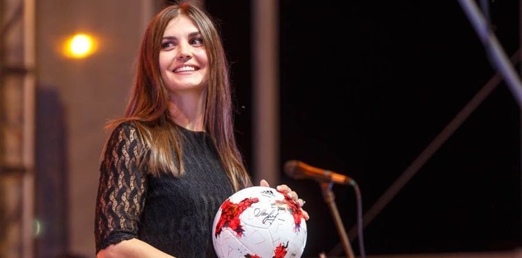 Лариса Ильченко: Весь Волгоград верит, что скоро вернутся славные времена, когда «Ротор» играл с «МЮ»