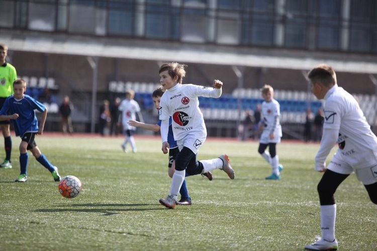 Стадионов не хватает — командам приходится кочевать