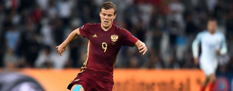 Машина Кокорина едва не сбила двух женщин в Москве