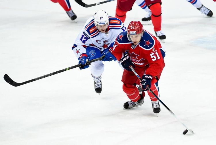 Нападающий СКА Стив Мозес: Нужно что-то придумывать, чтобы снова забивать в большинстве