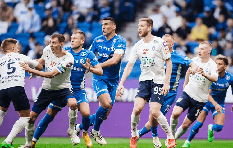 Московское «Динамо» разгромило «Крылья Советов» в матче 19-го тура РПЛ