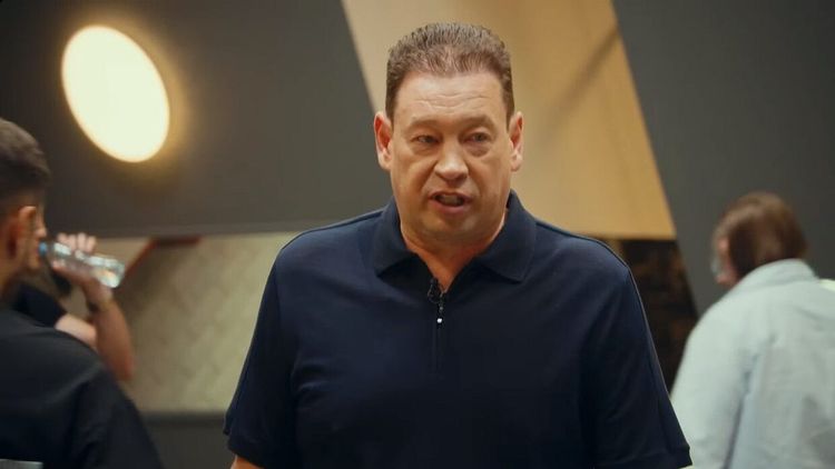 «Хорошо, что больше не позорит "Рубин"». Пародия на видео Дзюбы «похоронит» тренерскую карьеру Слуцкого?