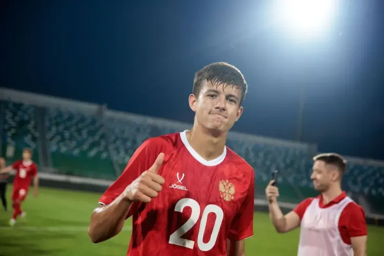 Окишор – о возможном переходе в «Спартак»: в России рассматриваю только «Динамо»