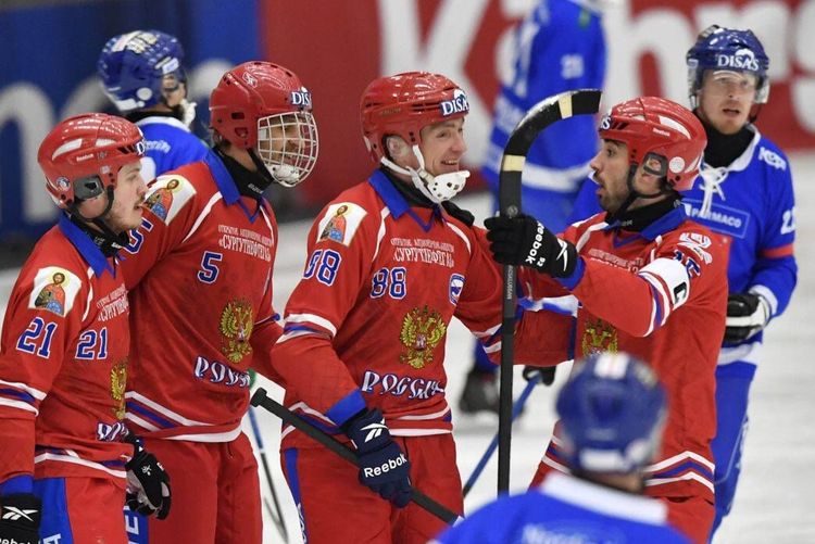 Экс-главный тренер сборной России Эйхвальд: В стране не умирает хоккей с мячом, но загибается