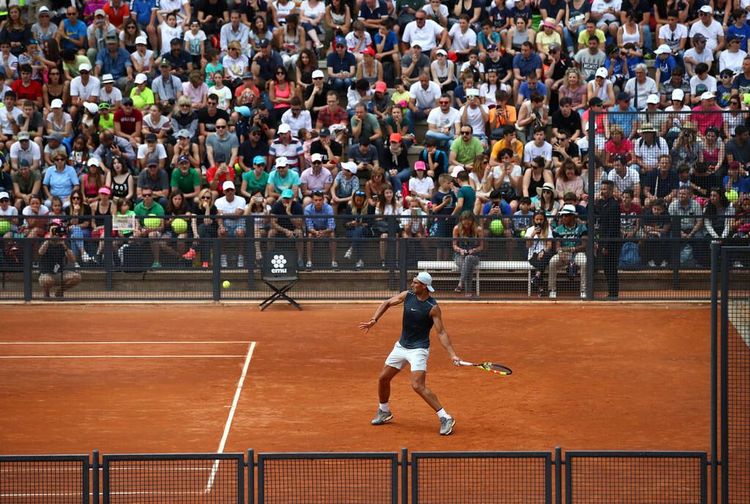 Надаль — фермер, Салах — строитель