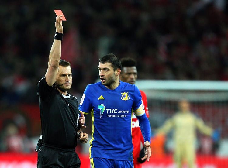 Изображая жертву