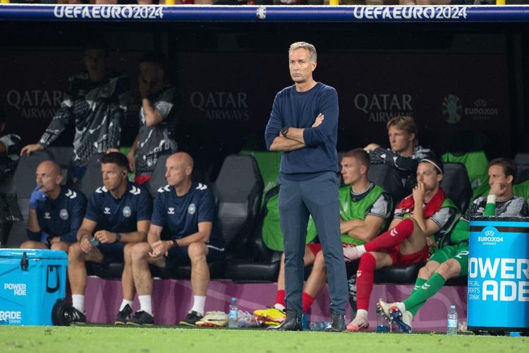 Дания потеряла тренера по необычной причине. Команду возглавил «случайный» человек