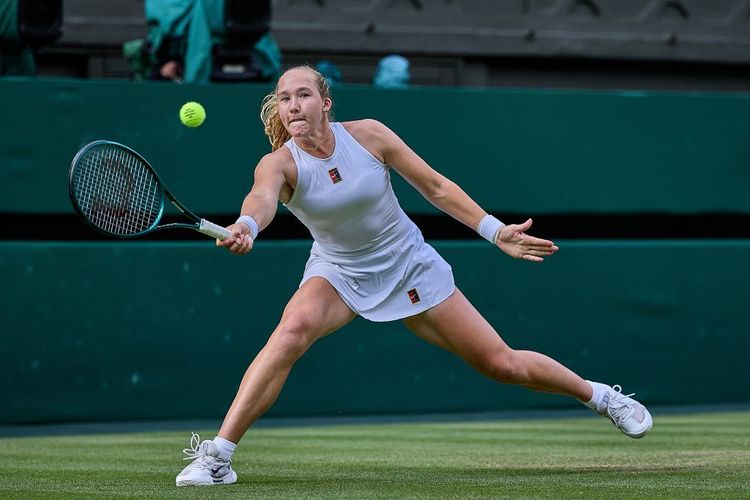 Тренер Янчук сравнил Андрееву и Шарапову