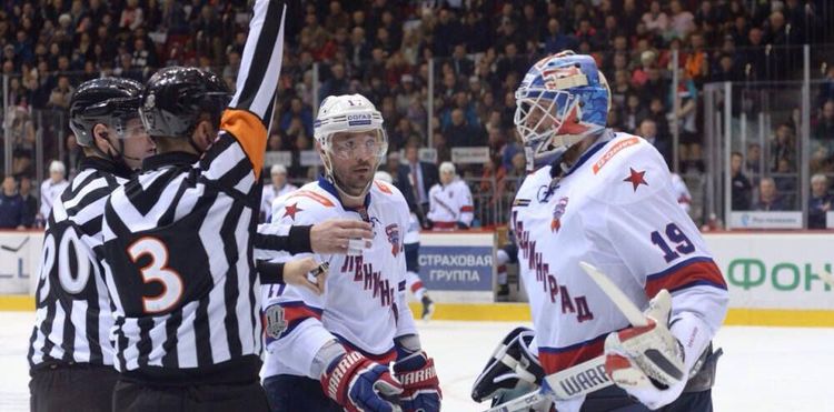 Стяг Быкова воодушевил армейцев