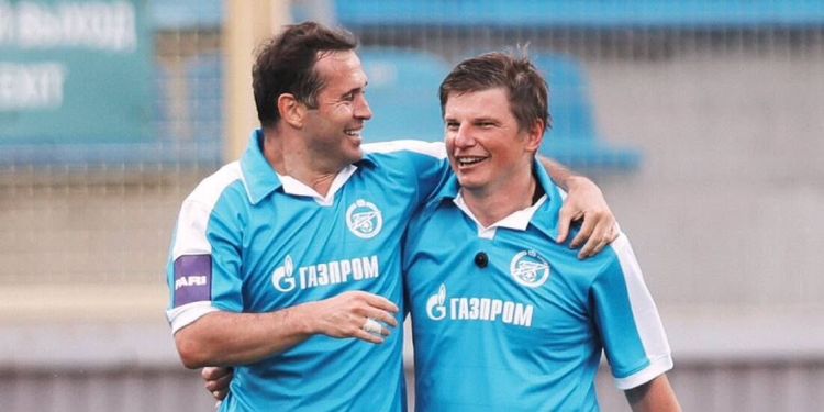 Аршавин и Кержаков вернули Питеру его 2001-й. Как прошел матч легенд «Зенита» и «Спартака»