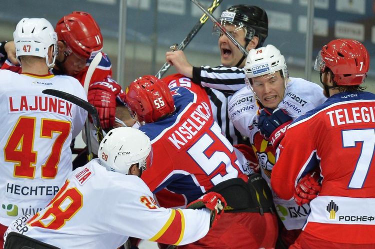 Радулов и компания подсобили Питеру