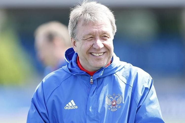 Первый тренер сборной России Сергей Балахнин: Трио Смолов-Дзюба-Кокорин обязано играть лучше