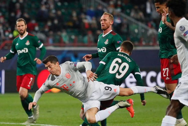 Смолов победил Левандовского, но «Локомотиву» это не помогло