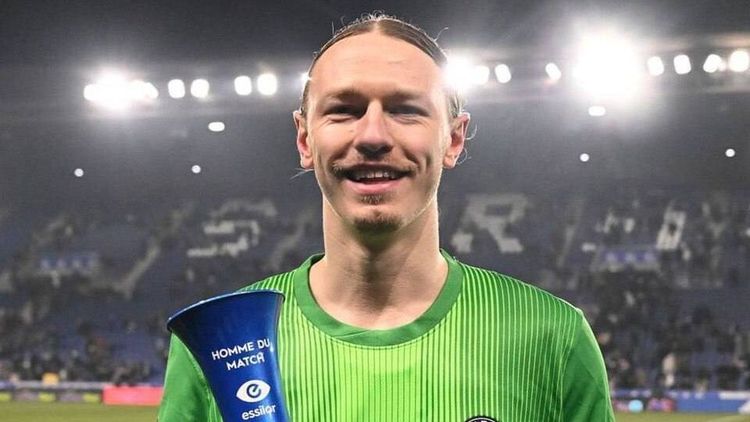 Венгер: Сафонова можно считать основным вратарем «ПСЖ»