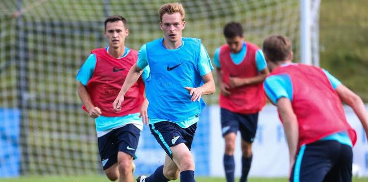 Пять россиян в клетке, не считая легионеров