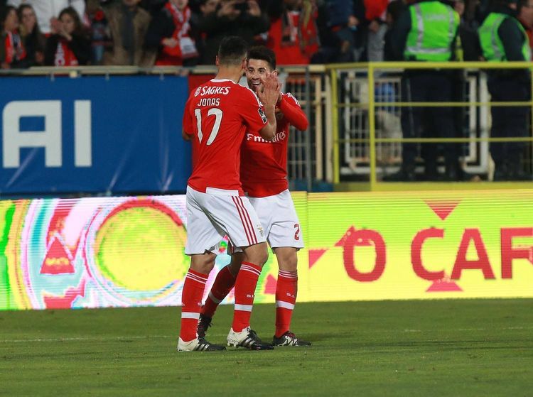 «Орлы» грозят Виллаш-Боашу и Жезушу