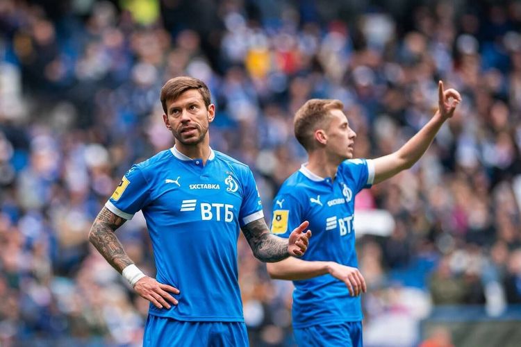 Главный тренер сборной России по пляжному футболу раскритиковал игру Смолова в последних матчах