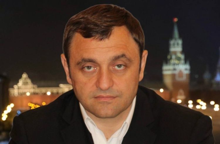 SHOT: Председатель Федерации бокса ДНР пострадал в результате взрыва в Москве