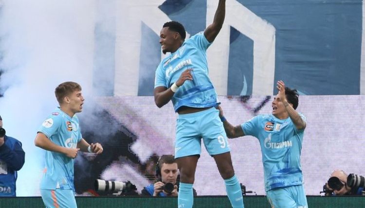 «Зенит» официально представил Джона Джона и Джона Дурана