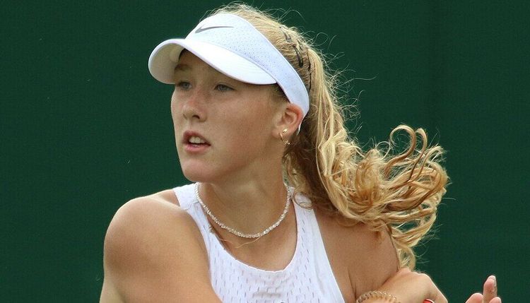Первая ракетка России Мирра Андреева стала победительницей турнира в Аделаиде