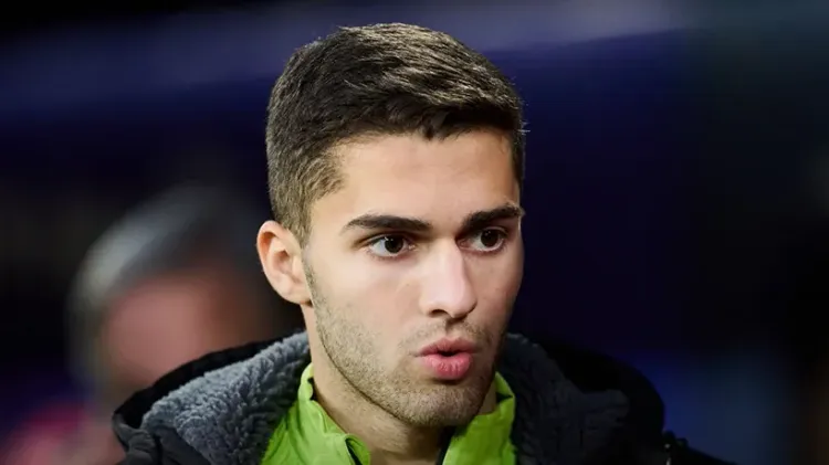 «Реал Сосьедад» опроверг информацию о желании продать Захаряна 