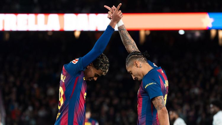 Топ-5 футбольных лиг Европы. Кто продолжает играть, а кто ушел на паузу вслед за РПЛ