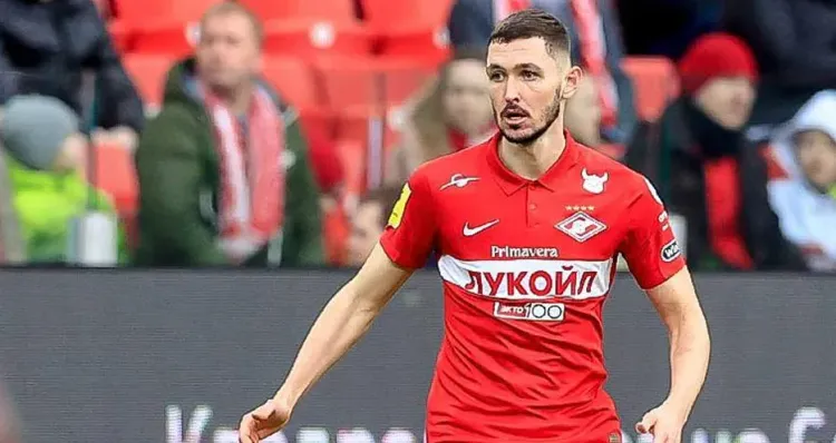 «Спартак» объявил об уходе защитника Чернова